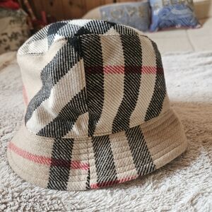 Authentic Burberry Nova Check Bucket Hat